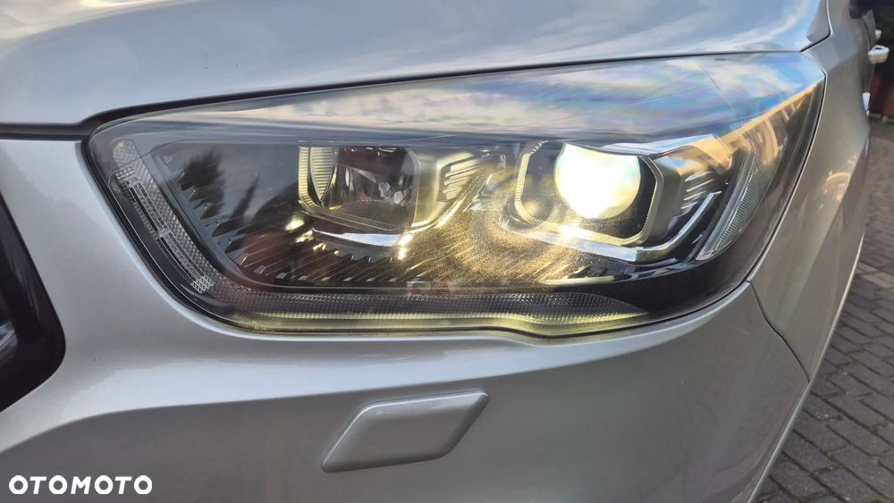 Ford Kuga 1.5 EcoBoost 2x4 ST-Line - 23
