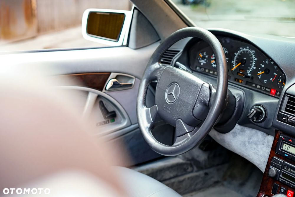 Mercedes-Benz SL - 17
