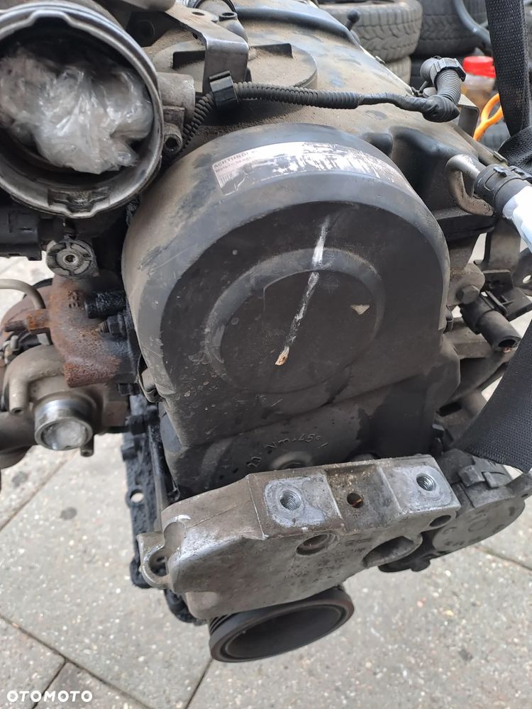 Volkswagen Touran 1.9 TDi silnik kompletny kod AVQ - 3