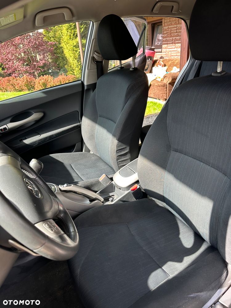 Toyota Auris 1.6 VVT-i Luna MM - 10