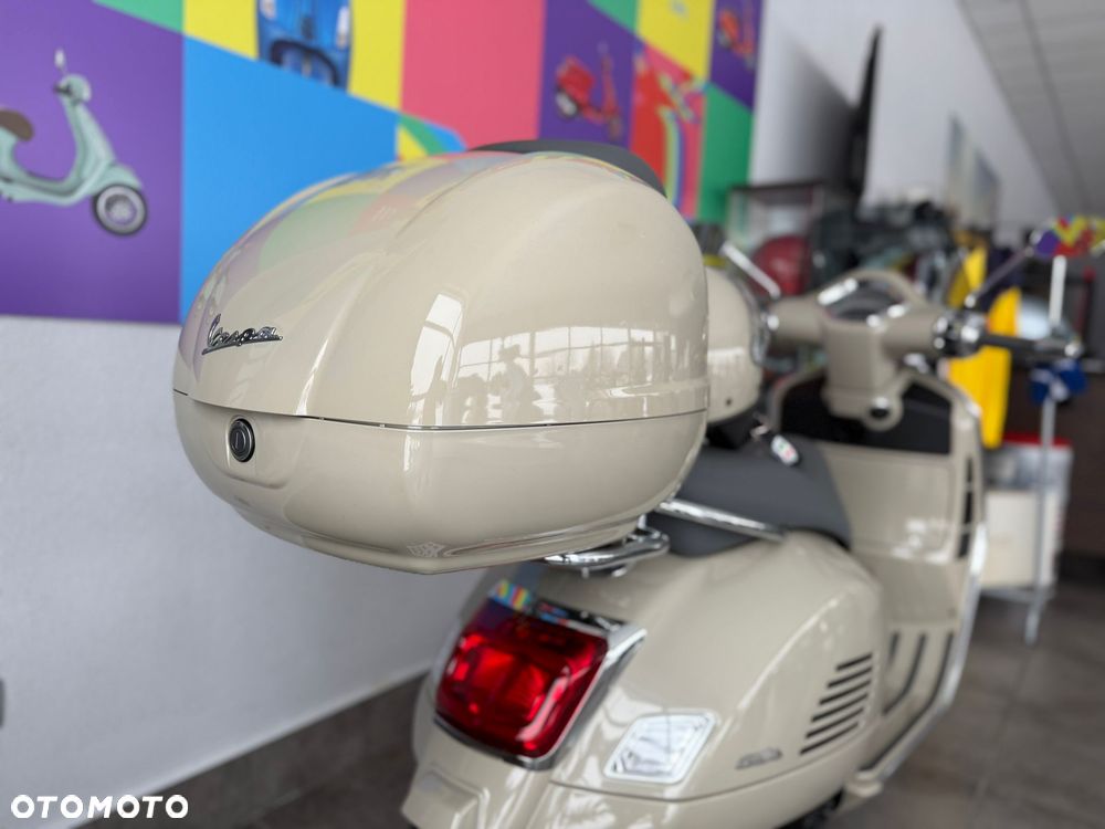 Vespa GTS - 8