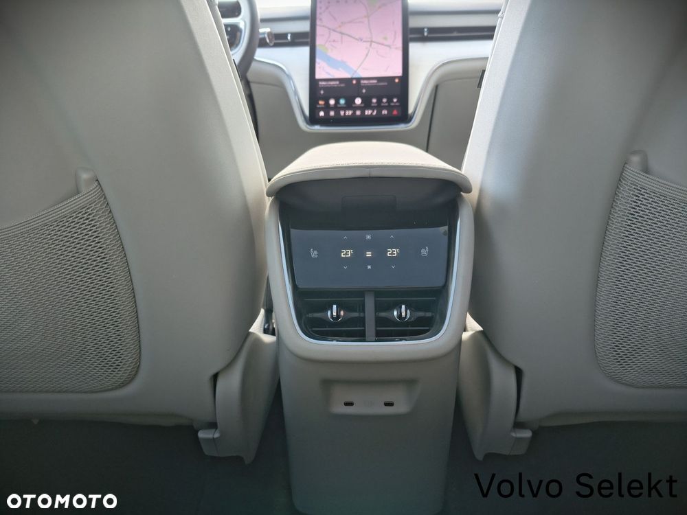 Volvo EX90 - 29