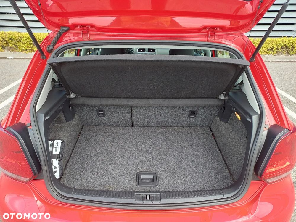 Volkswagen Polo 1.4 16V Comfortline - 27