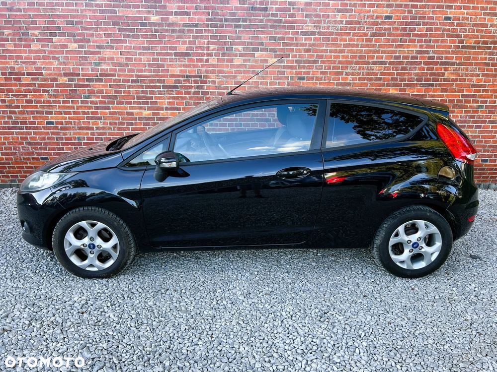 Ford Fiesta - 34