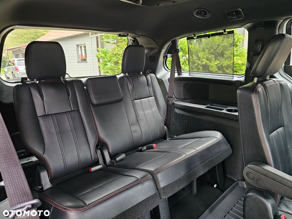 Dodge Grand Caravan 3.6 R/T - 17