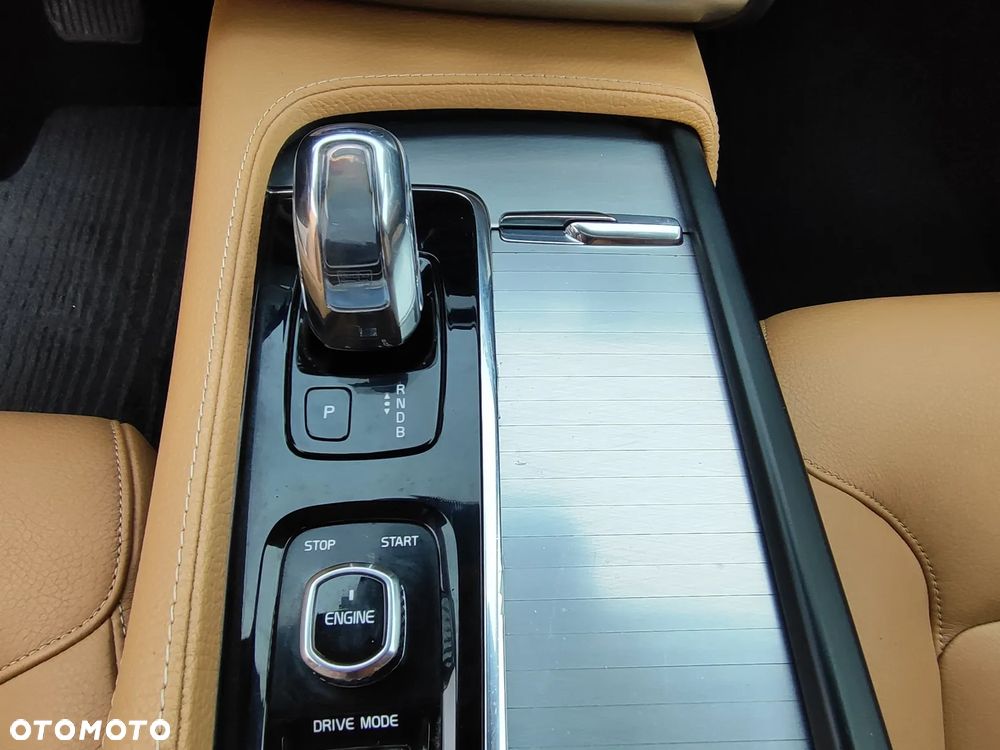 Volvo XC 90 T8 AWD Plug-In Hybrid Inscription 7os - 19