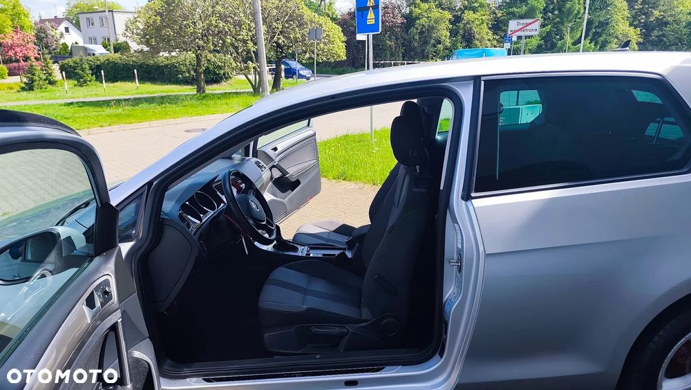 Volkswagen Golf 1.6 BlueTDI DSG Comfortline - 5