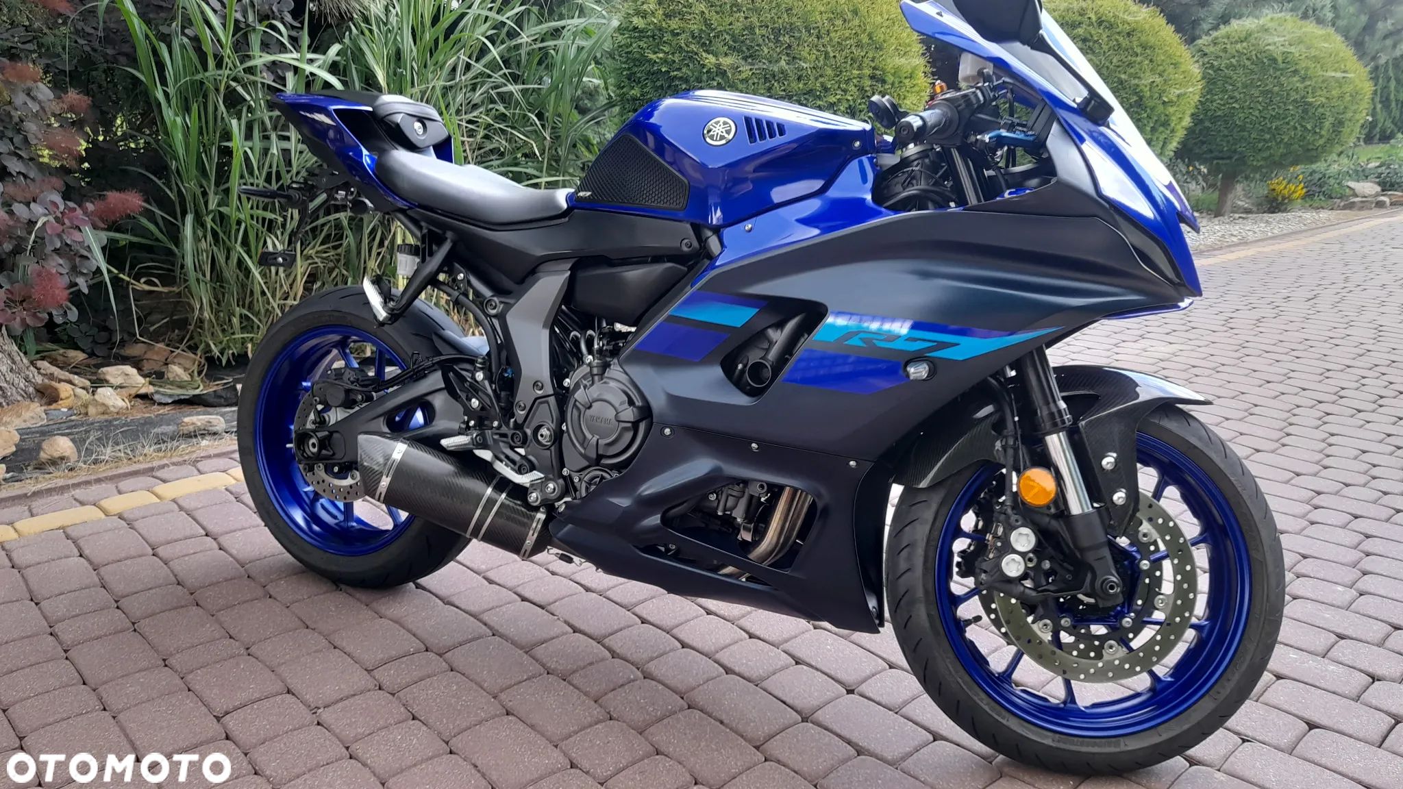 Yamaha R7 - 1