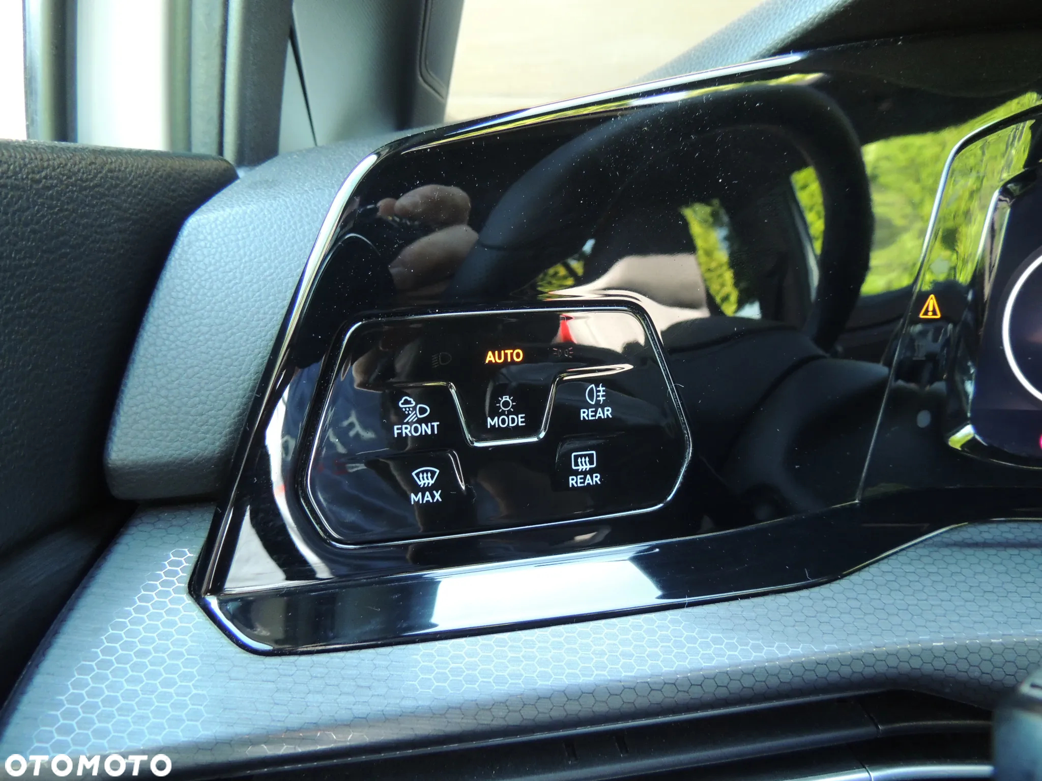 Volkswagen Golf VIII 2.0 TSI GTI DSG - 33