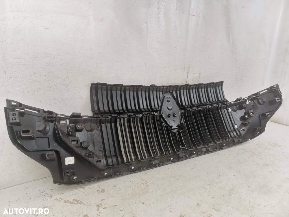 Grila Radiator   Renault Master 2024 2025 2026 Originala In Stare Buna - 7