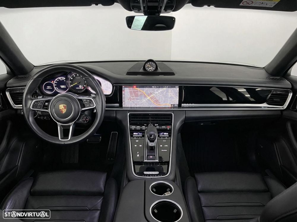 Porsche Panamera 4 E-Hybrid - 9