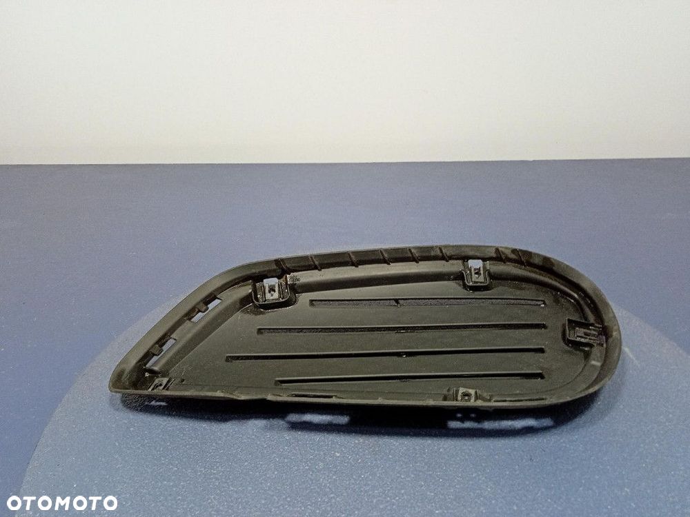 MERCEDES E KLASA W212 LIFT KRATKA ATRAPA ZDERZAKA PRAWY PRZÓD A2128852823 - 1