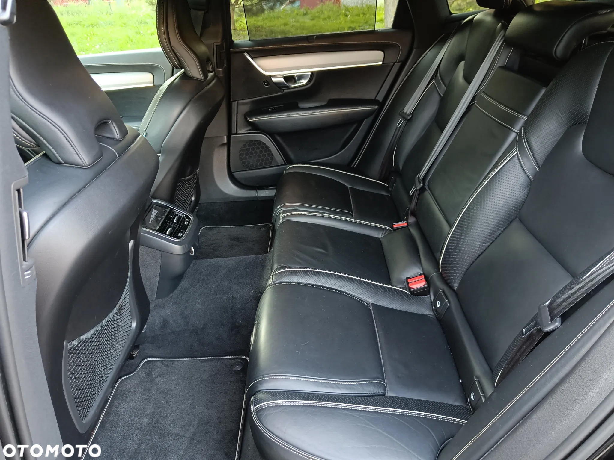 Volvo V90 T5 R-Design - 22