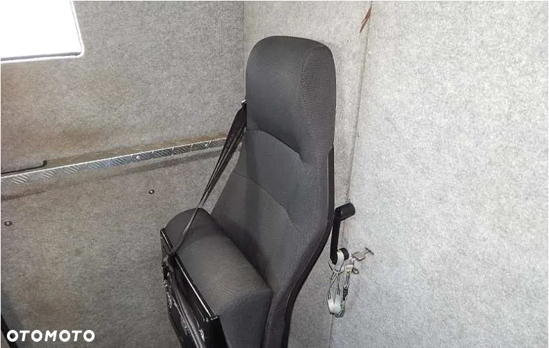 Mercedes-Benz Sprinter - 6