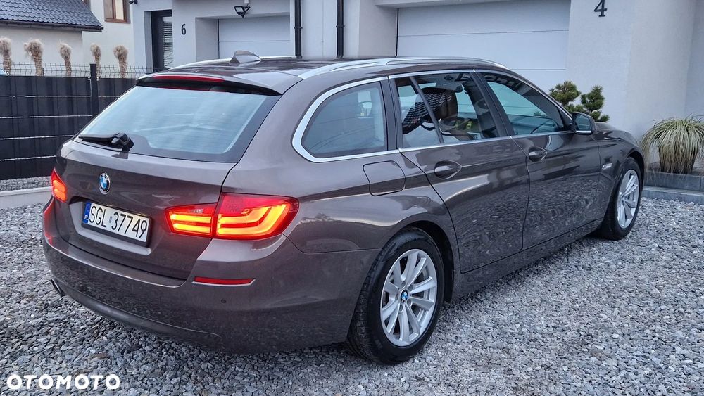 BMW Seria 5 520d Sport-Aut - 33