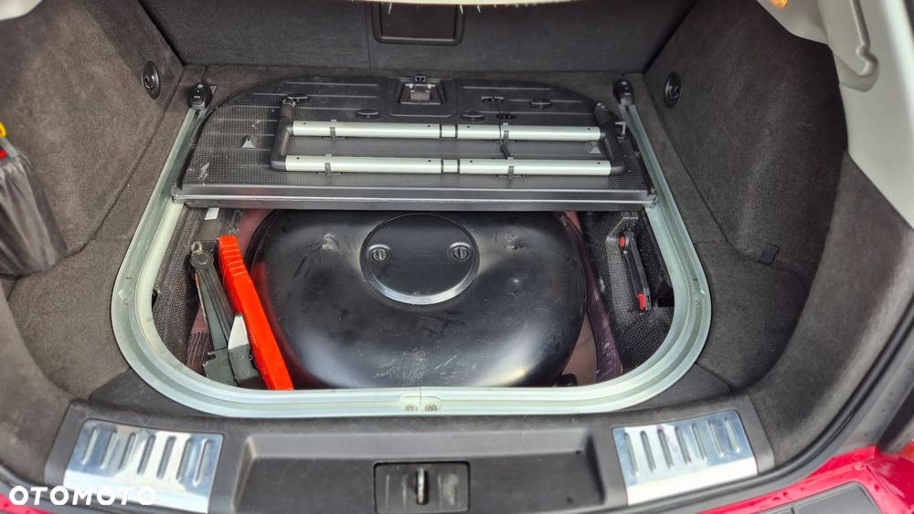 Cadillac SRX - 28