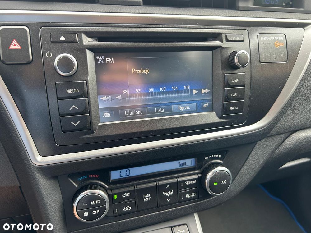 Toyota Auris - 28