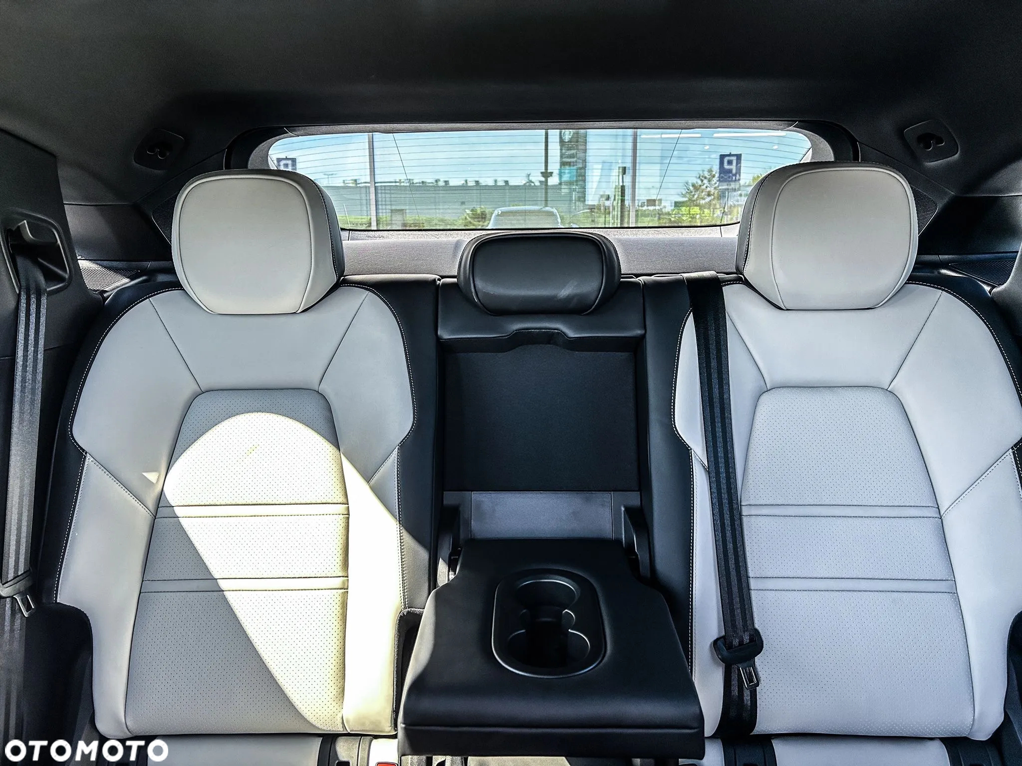 Porsche Cayenne - 12