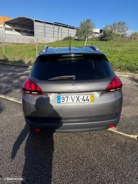 Peugeot 2008 1.5 BlueHDi Style - 5