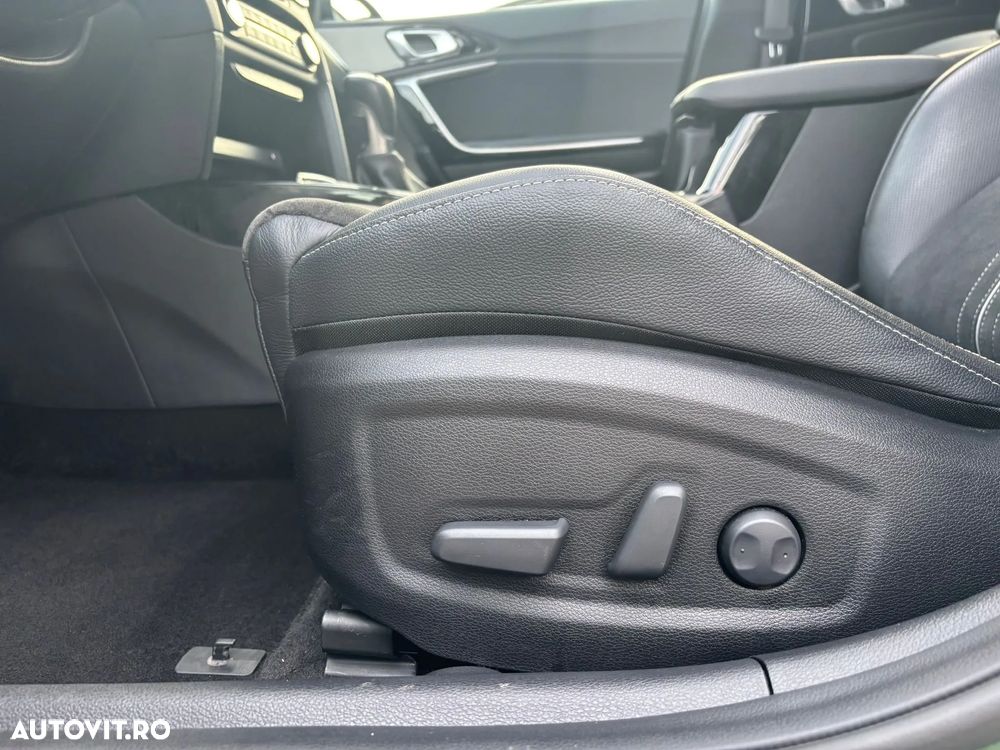 Kia Pro Ceed ProCeed 1.0 T-GDI OPF GT LINE - 32