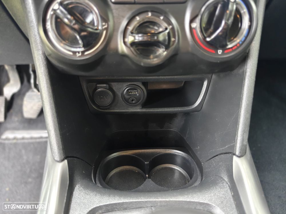 Peugeot 2008 1.2 PureTech Style - 37