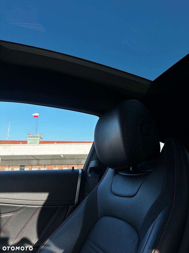 Mercedes-Benz Klasa C AMG 43 4Matic 9G-TRONIC - 23