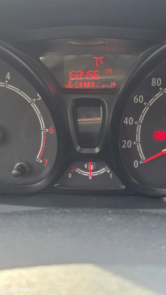 Ford Fiesta 1.4i Titanium - 9