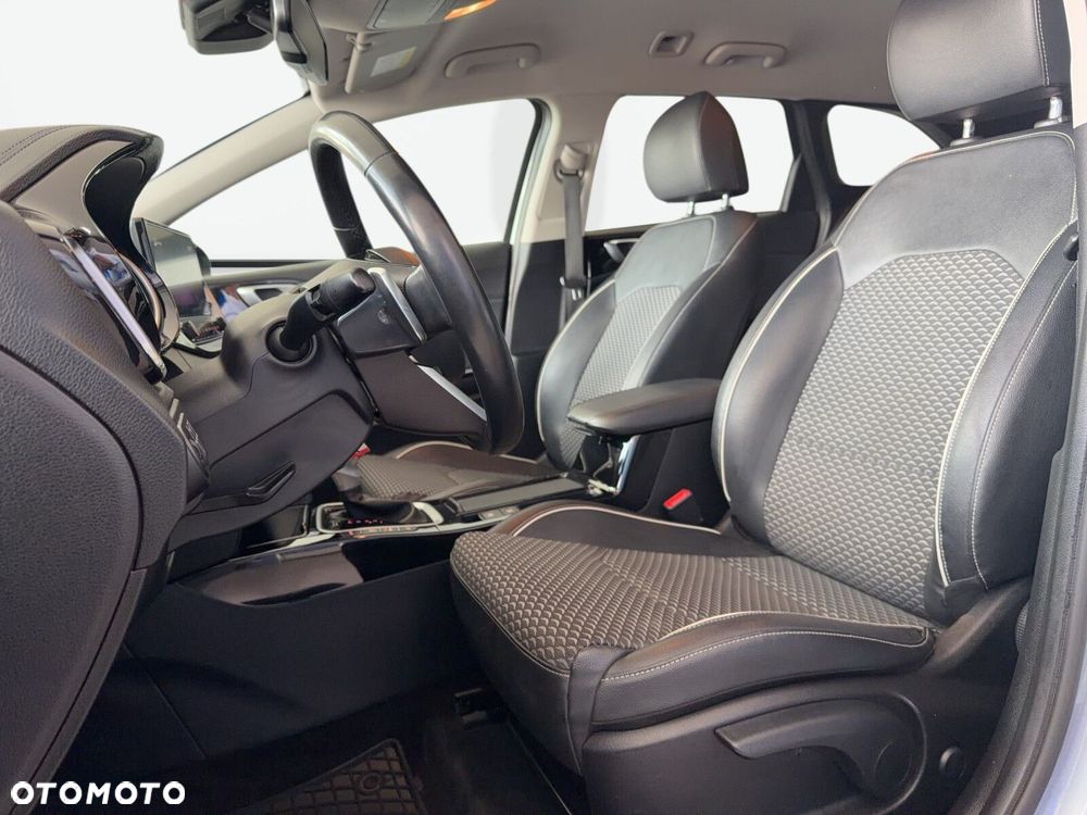 Kia Ceed - 11
