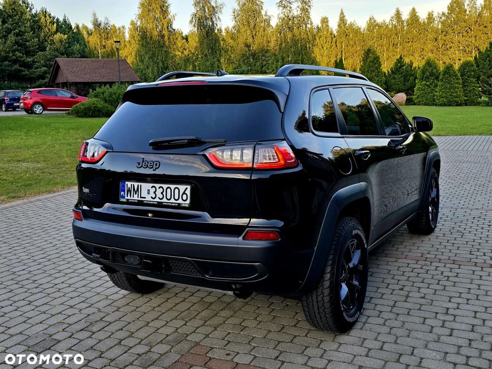 Jeep Cherokee - 11