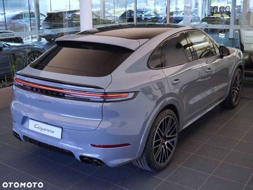 Porsche Cayenne S E-Hybrid PHEV Black Edition - 17