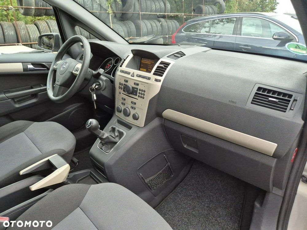 Opel Zafira 1.8 Innovation - 28