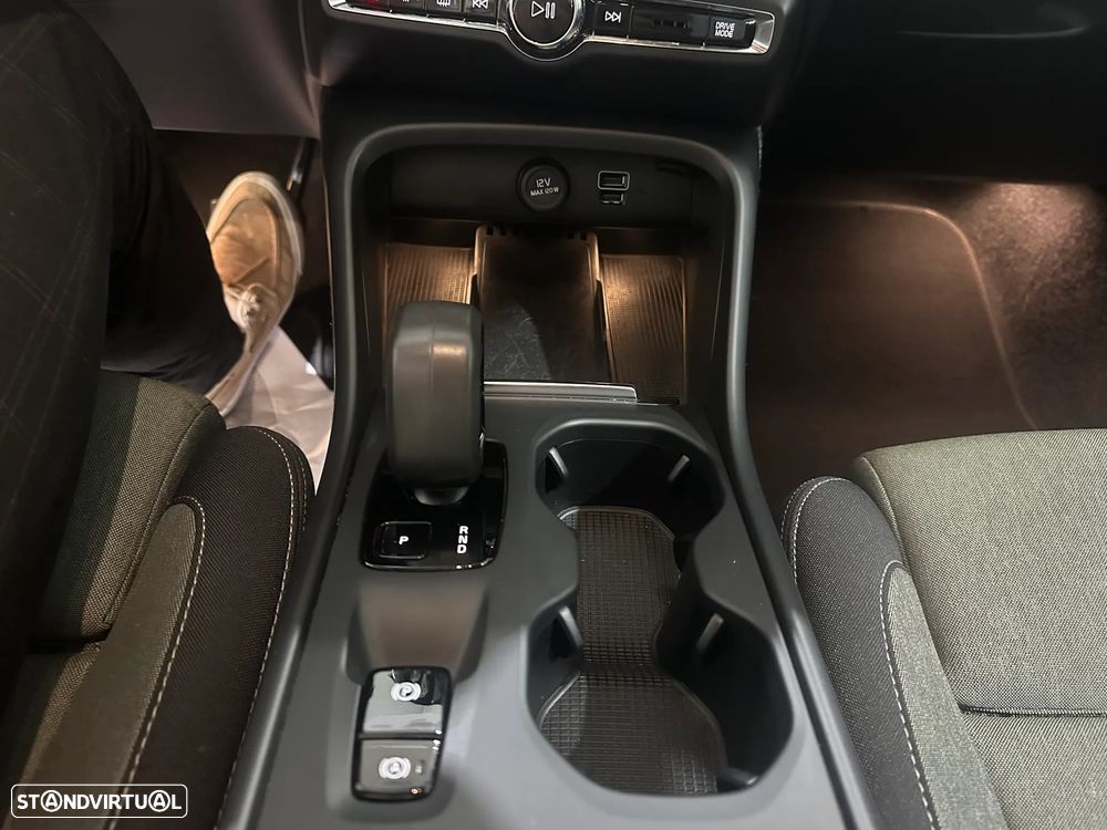 Volvo XC 40 T4 Recharge DKG Inscription - 10