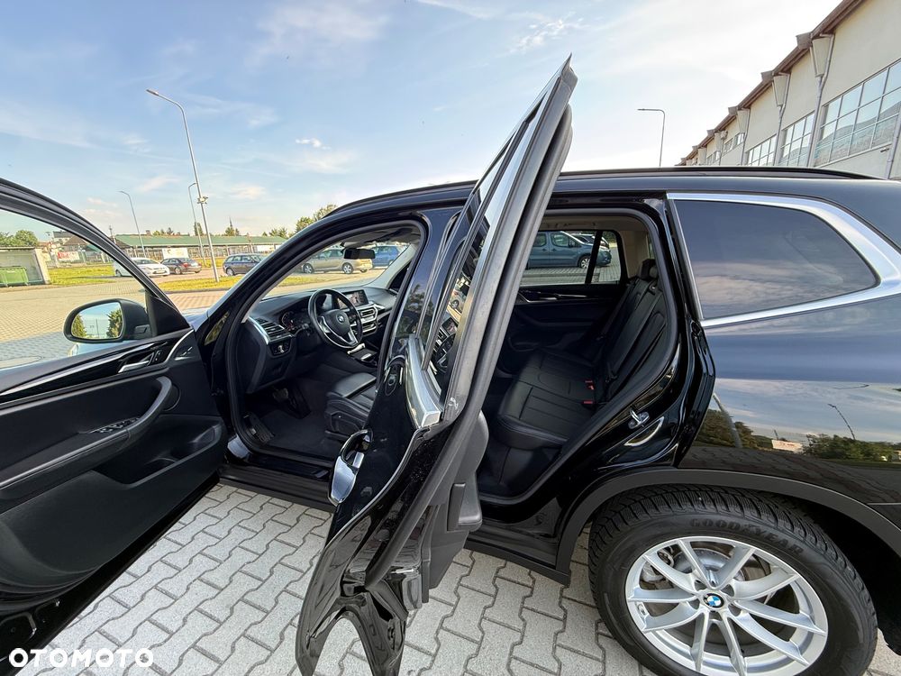 BMW X3 xDrive20d mHEV - 13