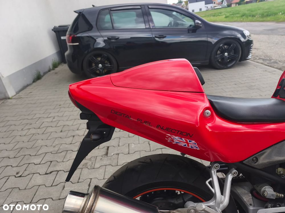 Triumph Daytona - 28
