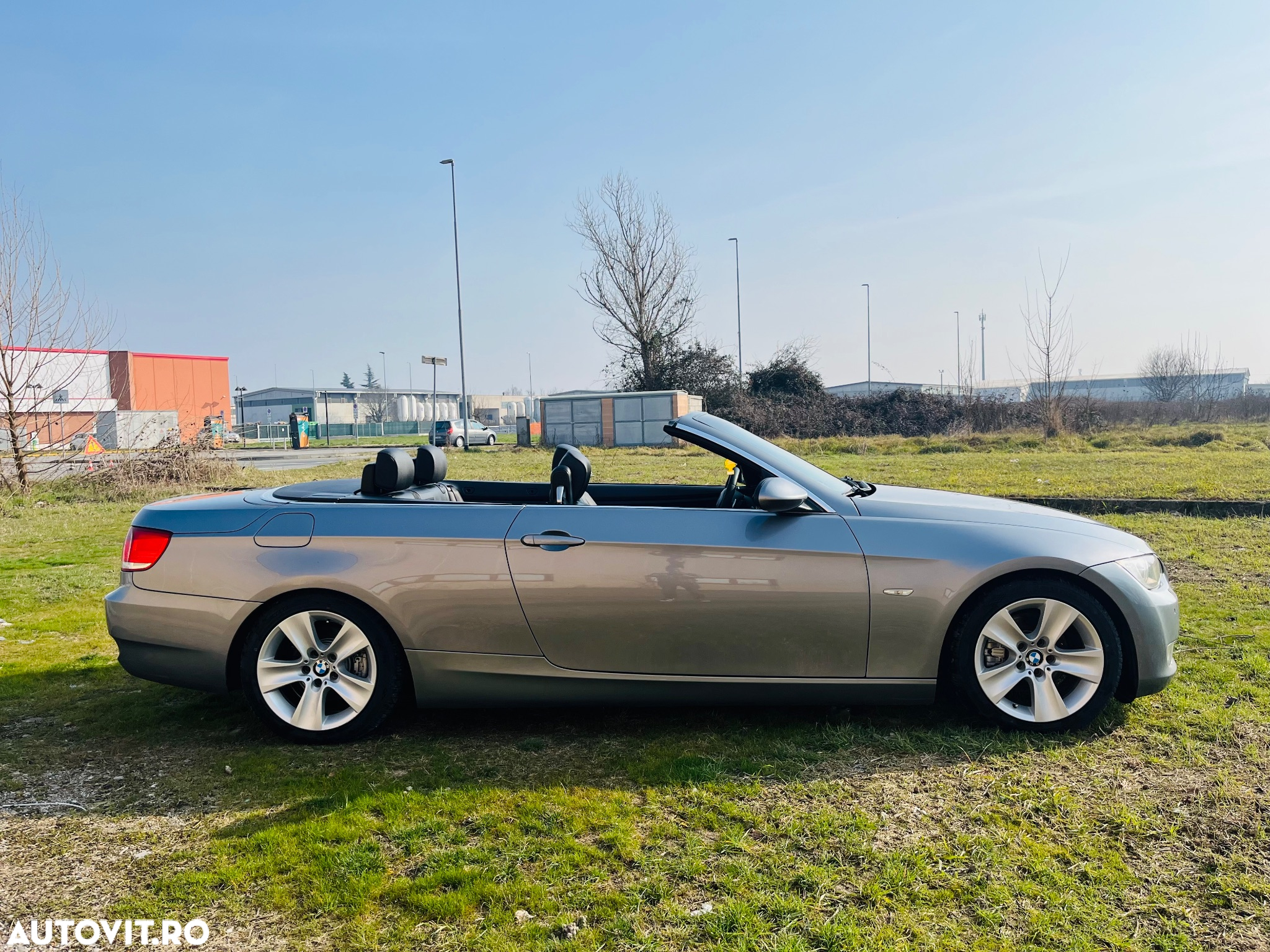 BMW Seria 3 320d DPF Cabrio Aut. - 12