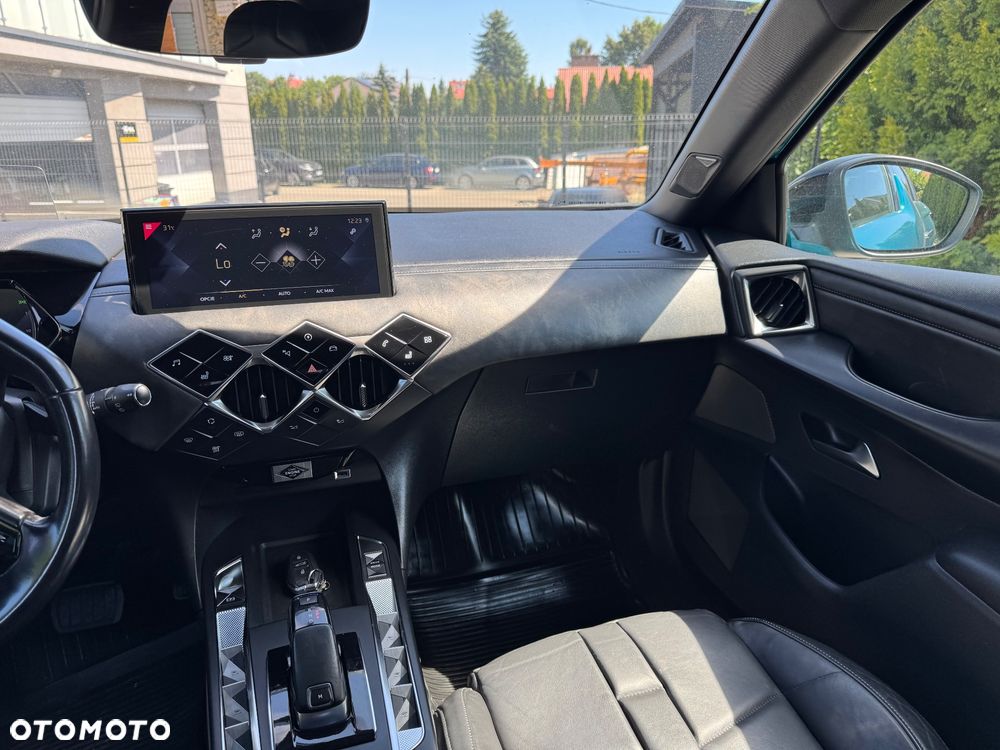 DS Automobiles DS 3 Crossback 1.2 PureTech Performance Line + - 23