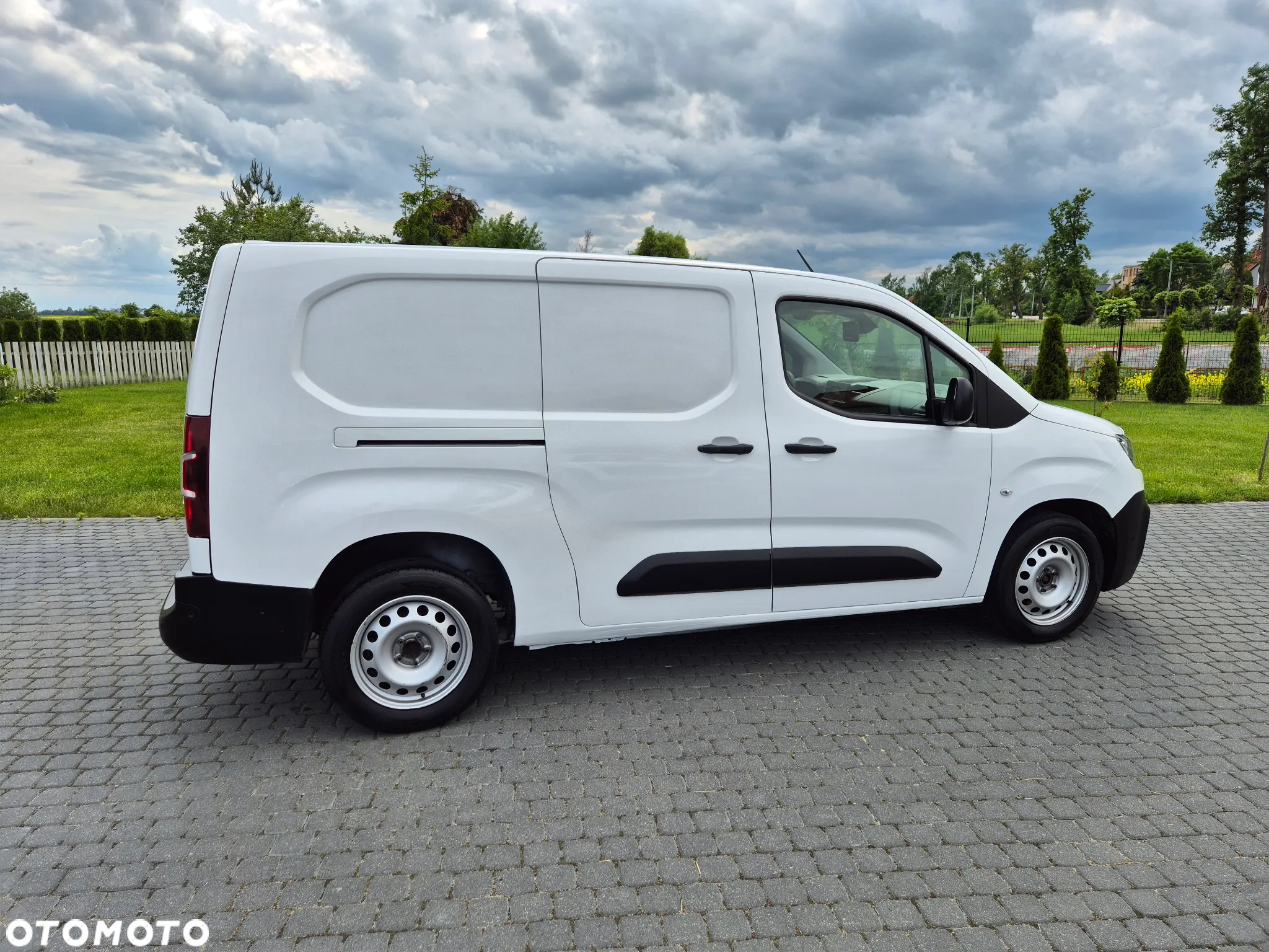 Citroën Berlingo XL BlueHDi 130 FEEL PACK - 26