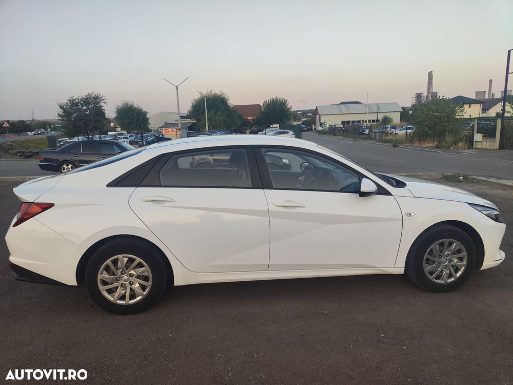 Hyundai Elantra 1.6 l 123 CP 6MT Comfort - 6