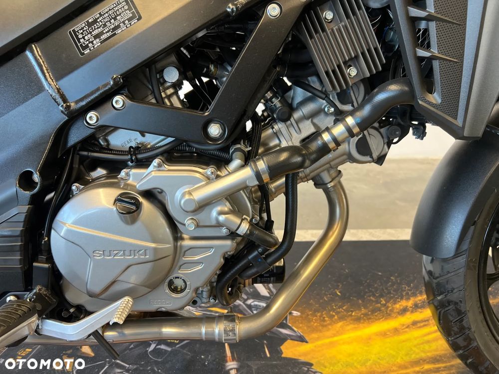Suzuki V-STROM - 16