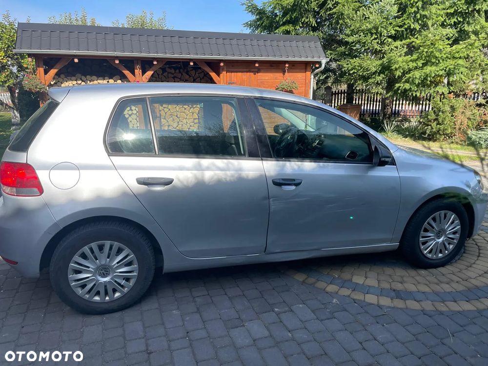 Volkswagen Golf - 10