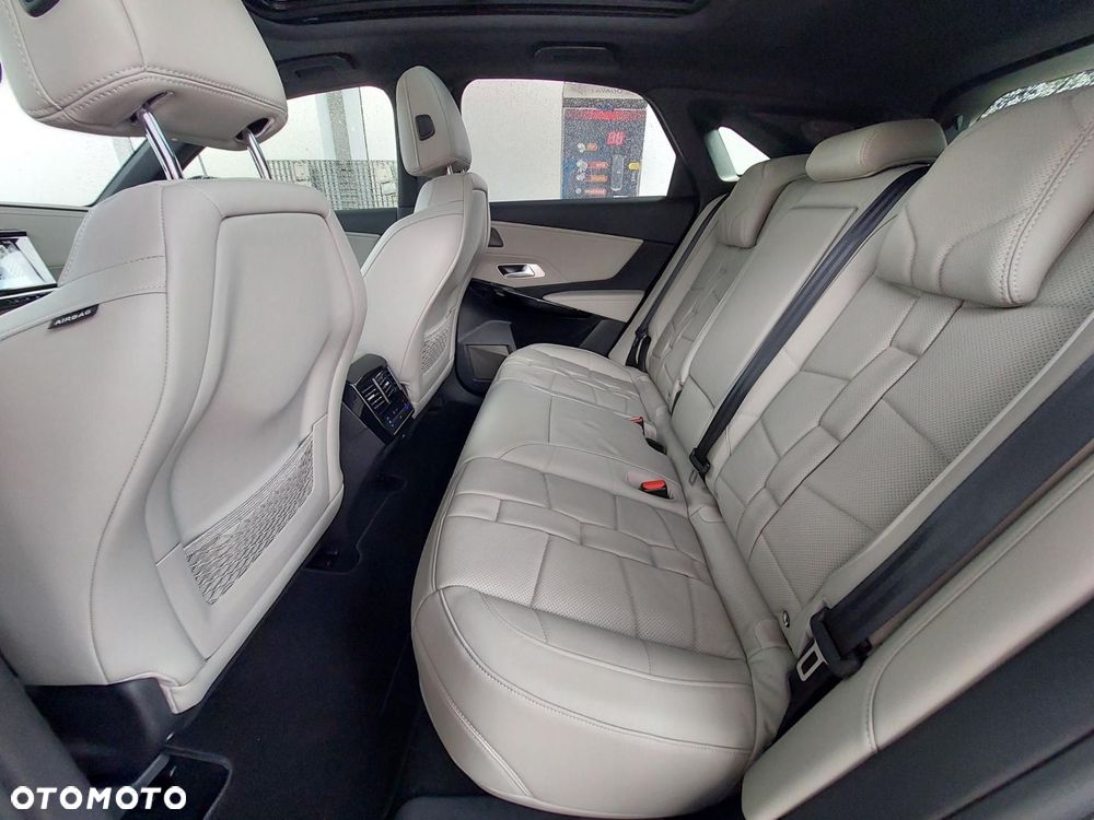 DS Automobiles DS 7 Crossback - 11