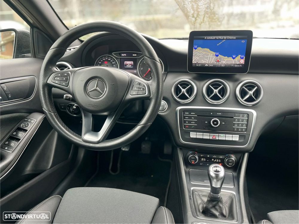 Mercedes-Benz A 180 CDi BE AMG Line - 12