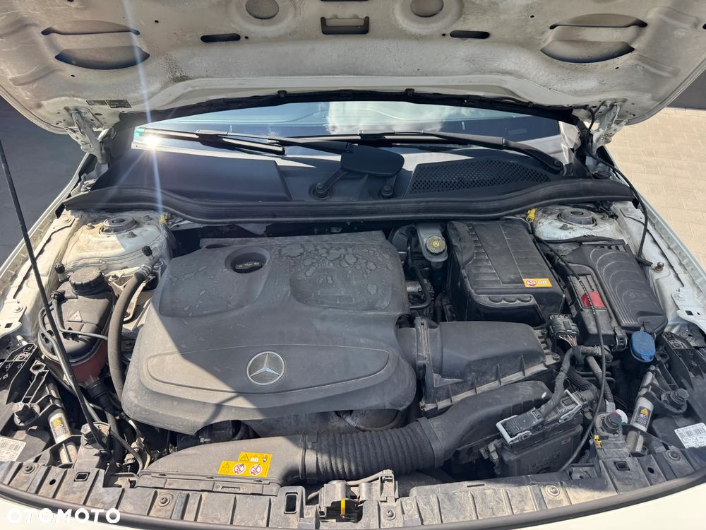 Mercedes-Benz GLA 250 4-Matic - 33