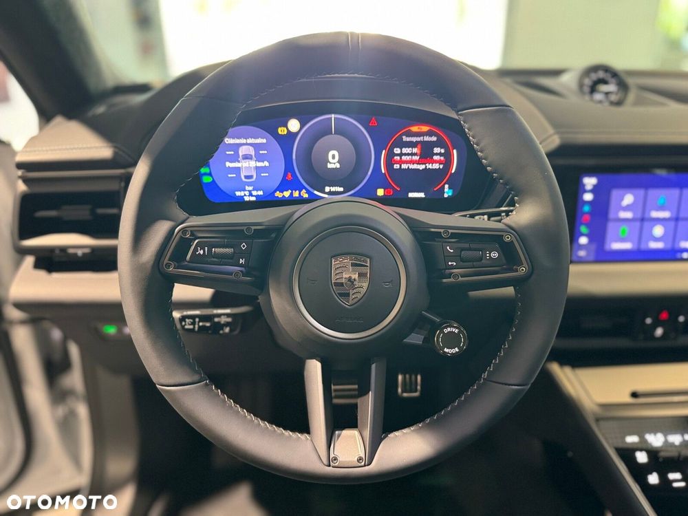 Porsche Macan - 22