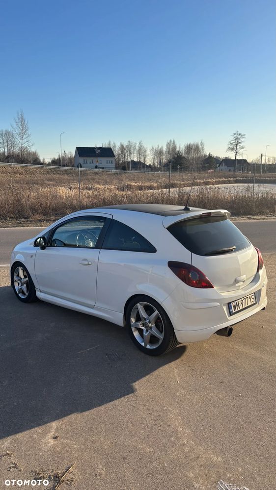 Opel Corsa 1.6 Turbo GSi - 4