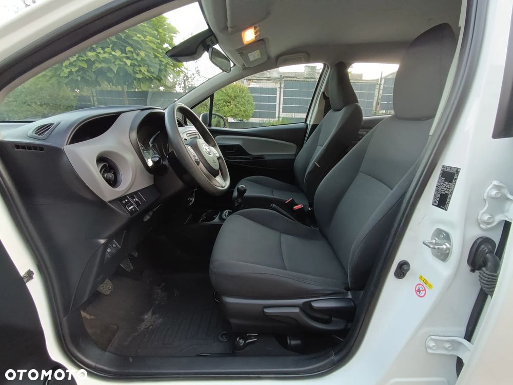 Toyota Yaris 1.0 Life EU6 - 9