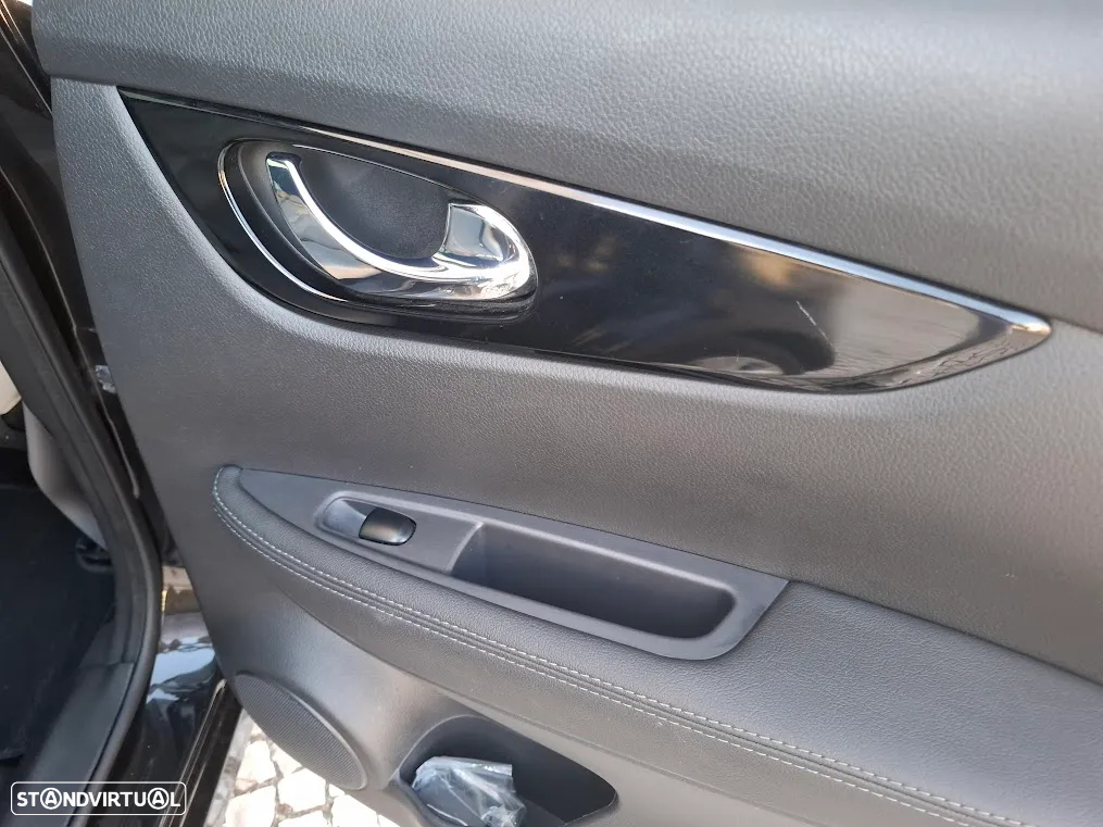 Nissan Qashqai 1.5 dCi Tekna Alcantara - 38