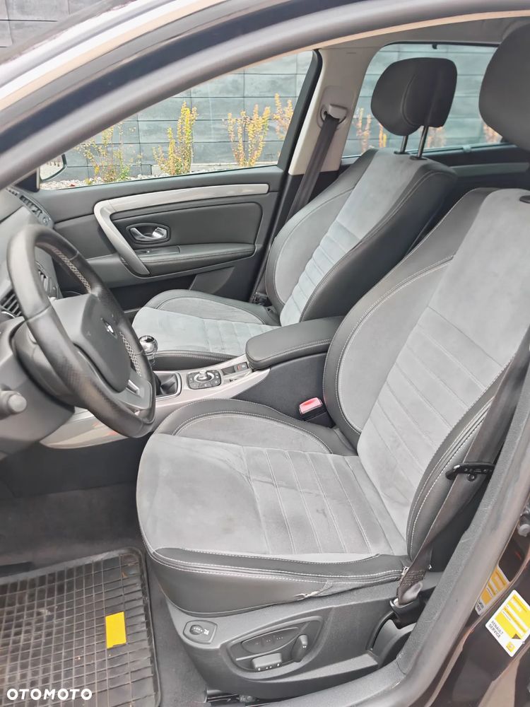 Renault Laguna Grandtour dCi 180 FAP GT - 10