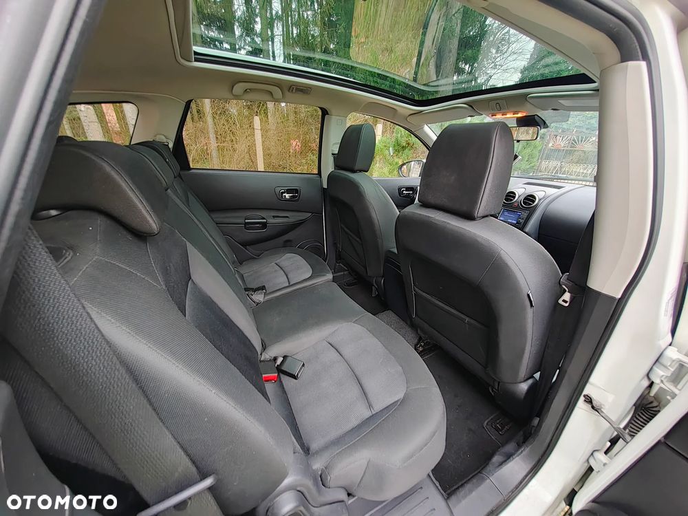 Nissan Qashqai+2 - 12