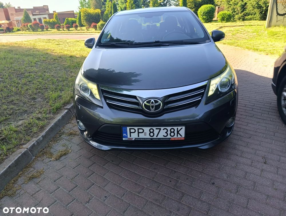 Toyota Avensis 2.2 D-4D Sol - 1